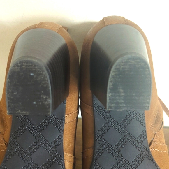 Vionic Raina NBX Upright Ankle Boots 7 - Picture 13 of 16